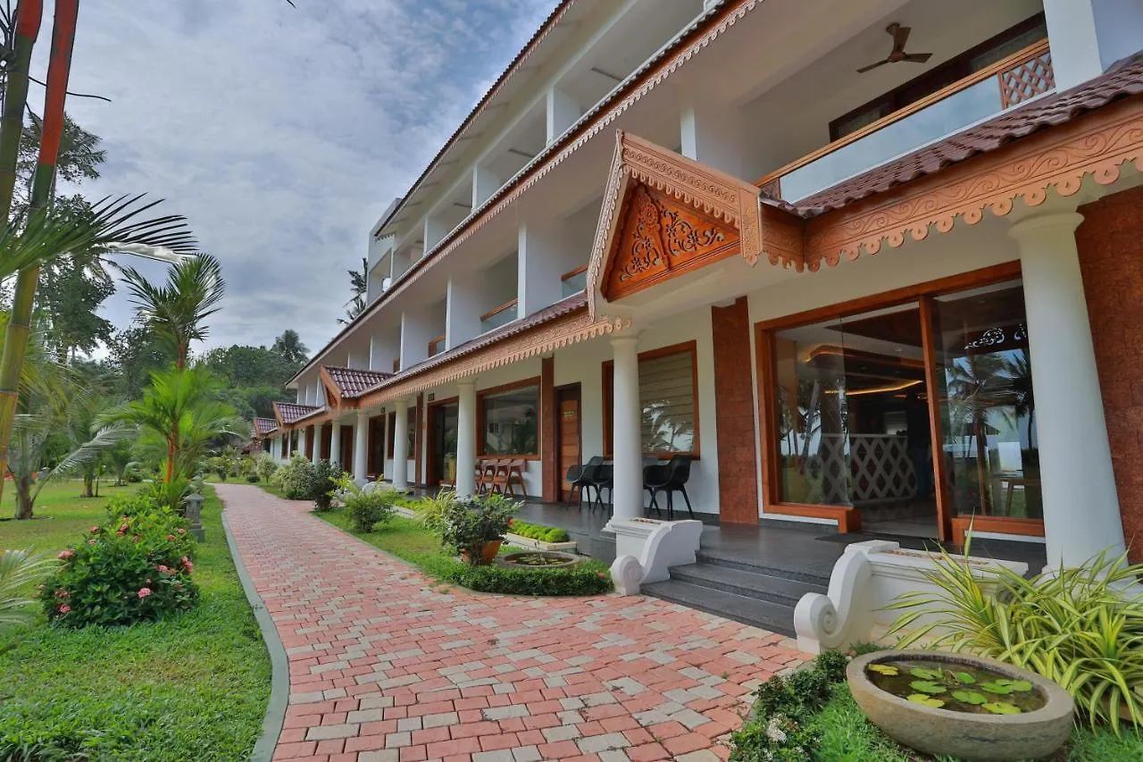 Lagoona Beach Resort Kovalam 4*,