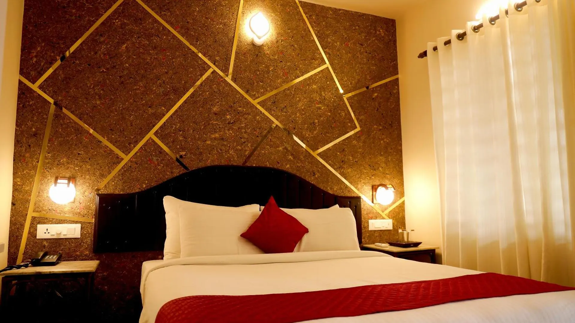 Lagoona Beach Resort Kovalam